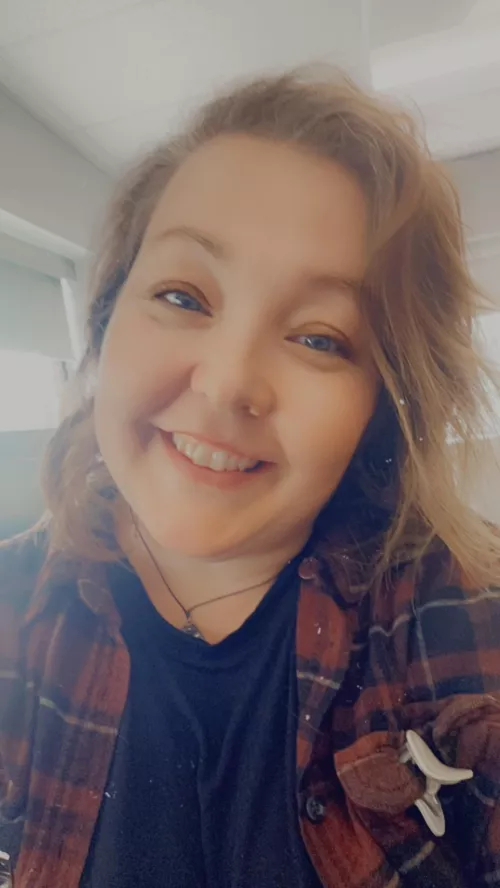 Monday vibes. No makeup and messy hair. 🫣 by Violetvonghoul