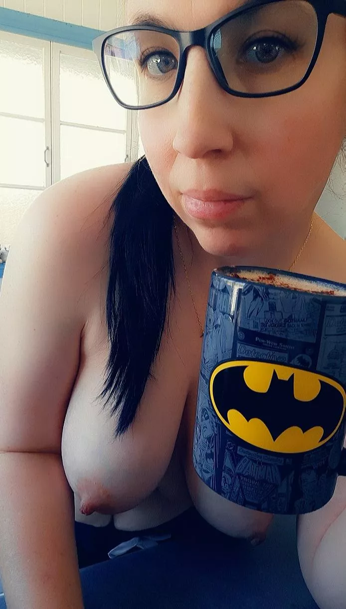 My to-do list is quite full today. But I'm sure I can fit you in somewhere. Perhaps a few places 😉 But first...coffee! posted by Aussiemilf2046