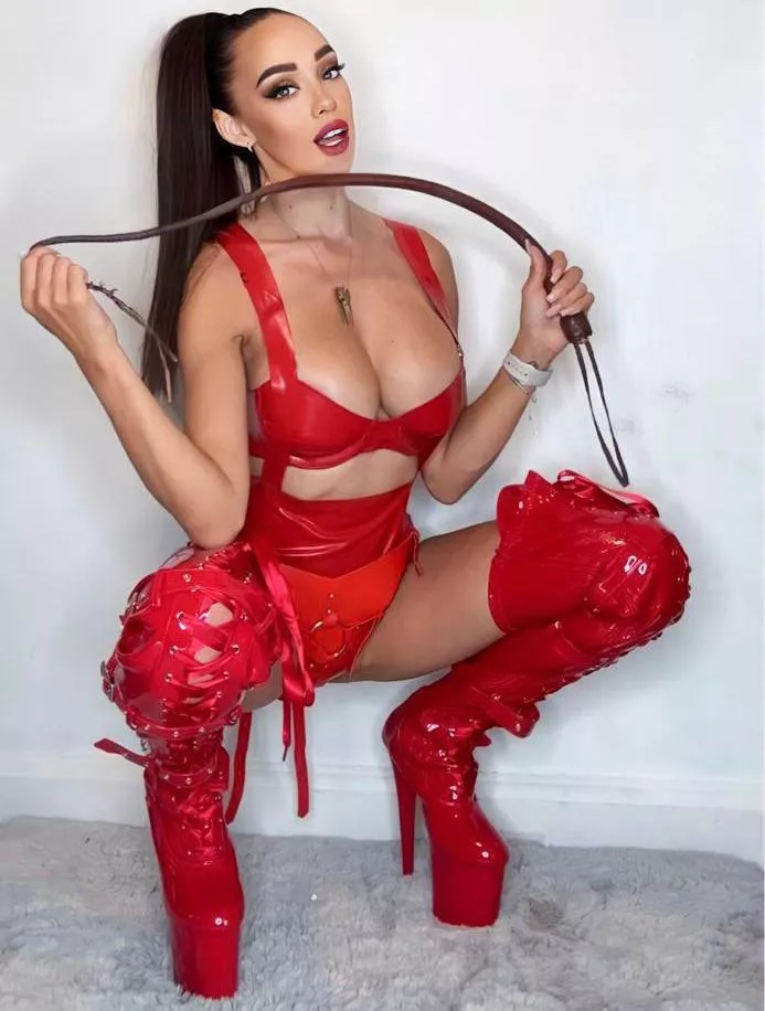 Spicy boots posted by LatexTemptress_