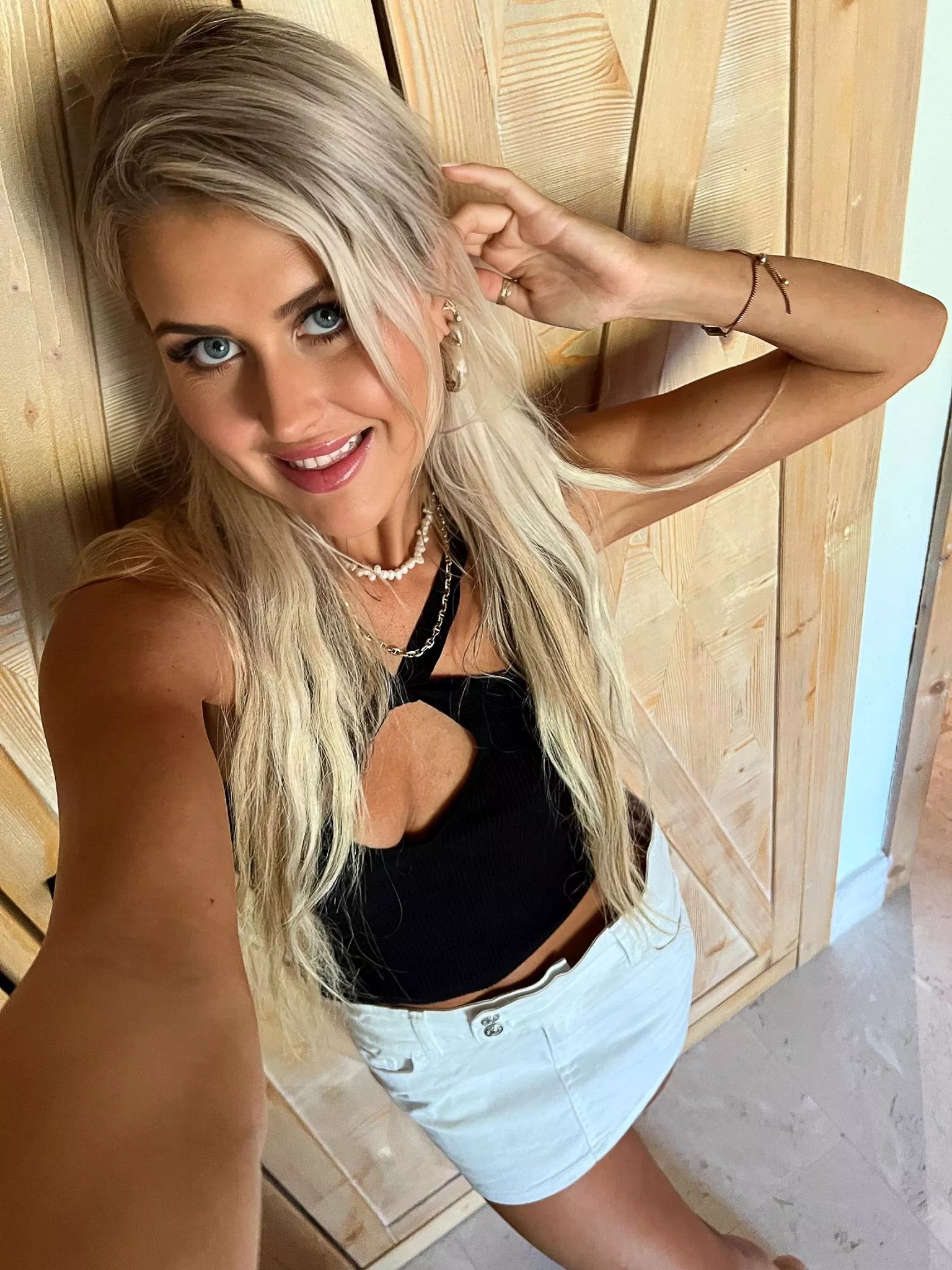 Throwback 🖤 posted by KindConsequence8044