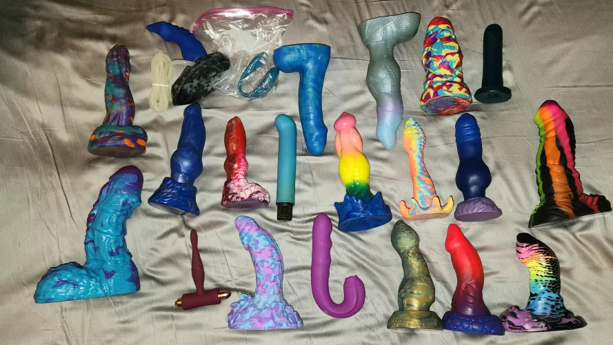 Toybox Tuesday by industrialartemis