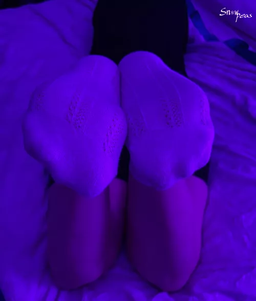 Would you bury your face into my warm soles? 🧦 by snowpeas88