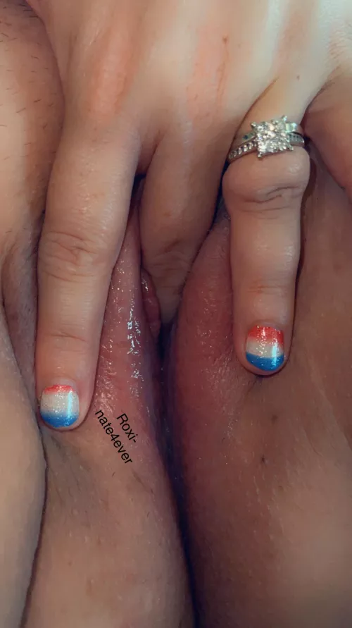 Would you lick 👅 up my mess? by Roxi-nate4ever