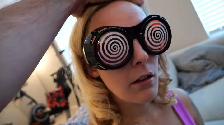 Alisha been controlled by the glasses posted by spiralmaster48