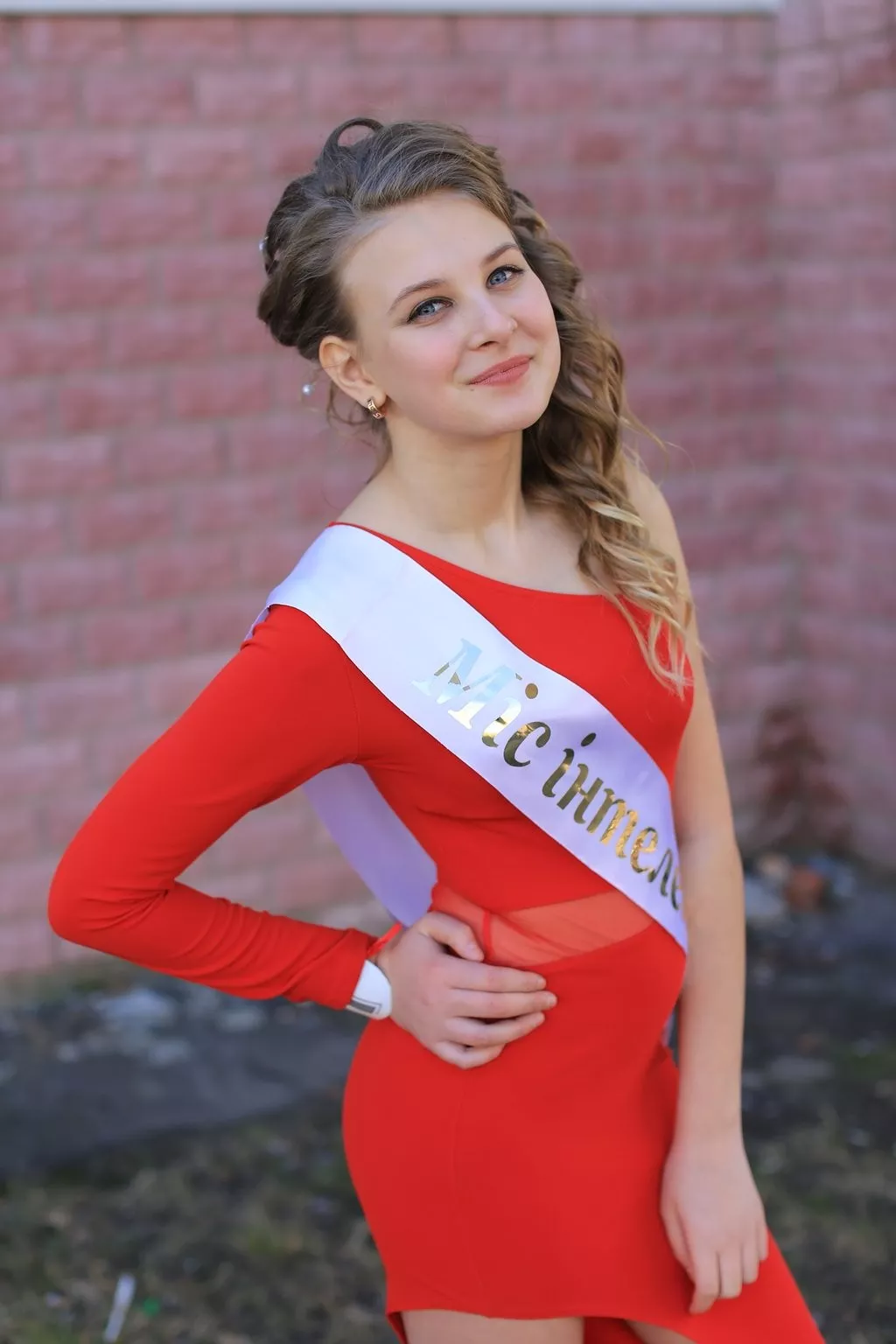 Anya Volkova posted by RaymondLeggs