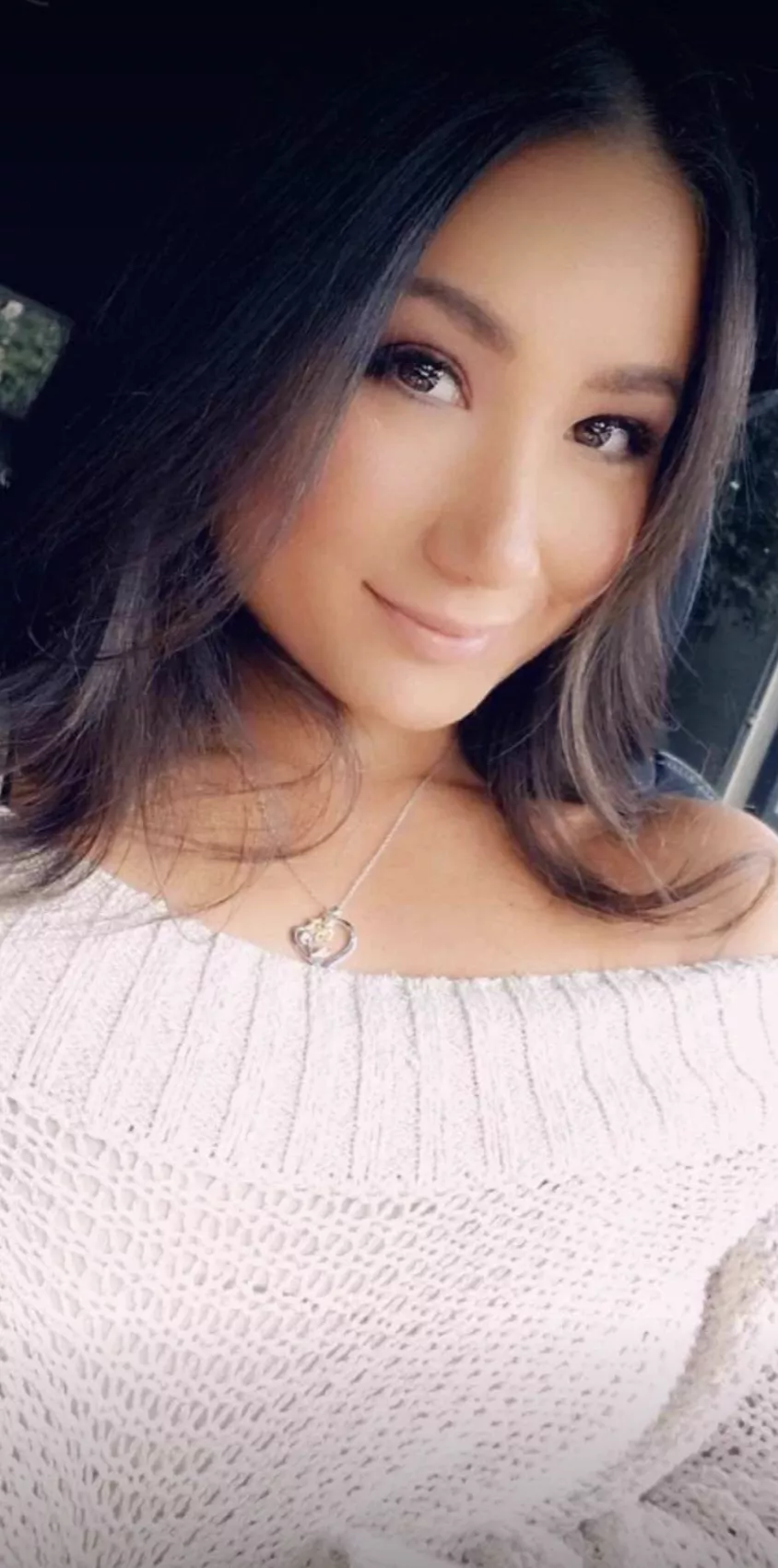 Anyone wants the uncensored version posted by nikkidavisxo