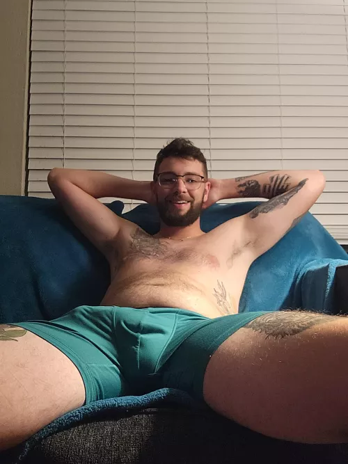 Come take a seat by BigShotsForYou