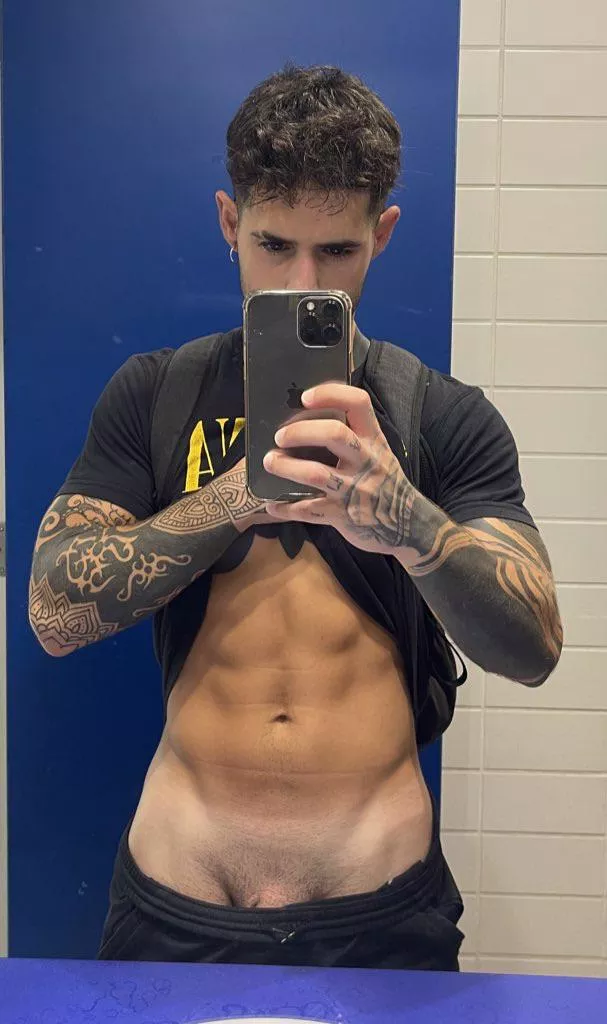 Coming to the gym? posted by Lezaalejandro