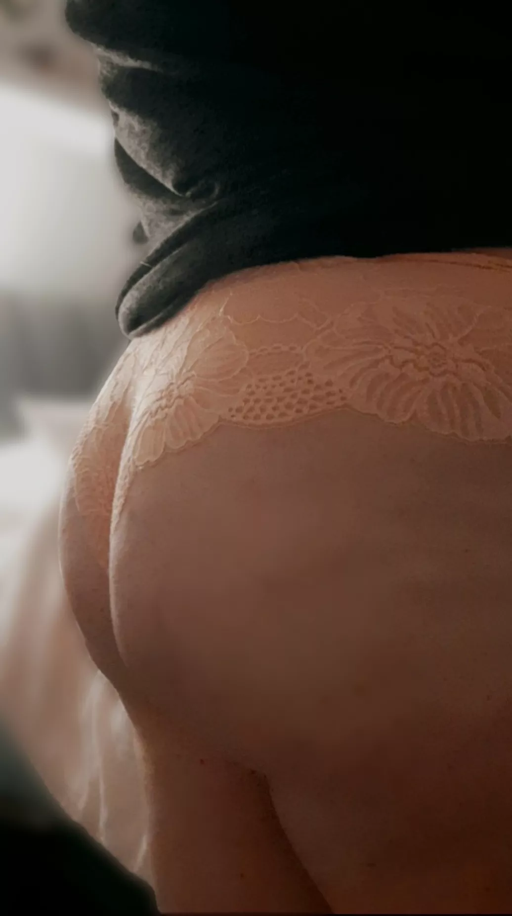 Do you like [a] peach? posted by rouge2135