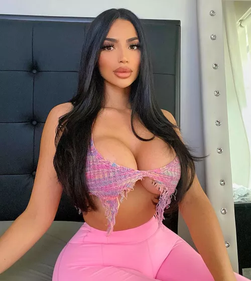 Enhanced Brunette Bimbo by RicochetBizkit