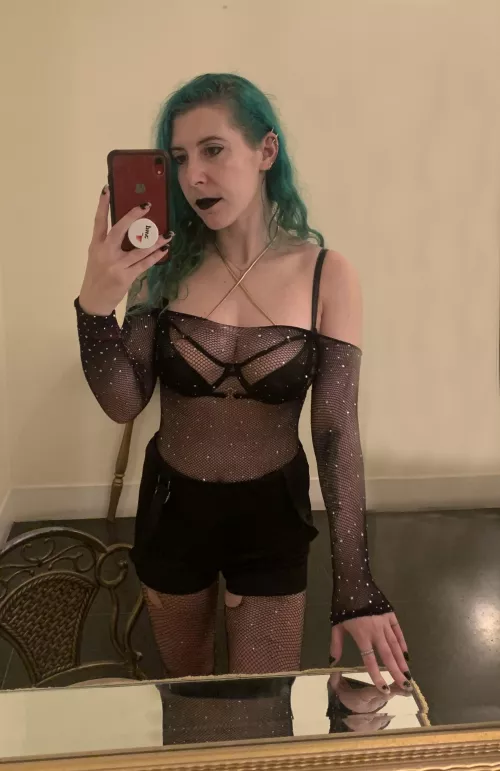 Fishnet body stocking by sirenskiss3