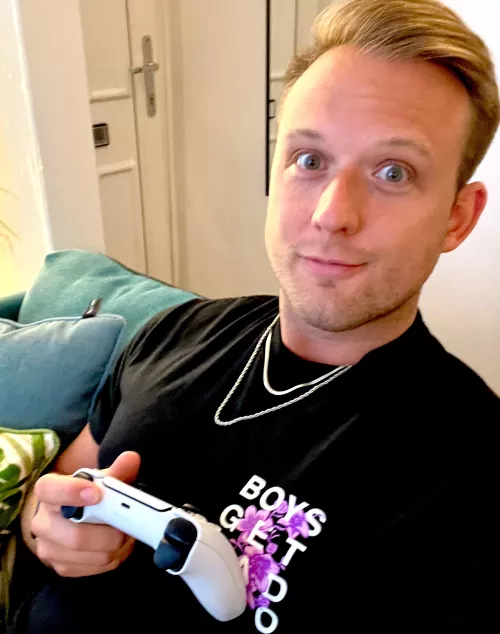 Giving Cyperpunk 2077 another play through with 2.0 and PL by SoulRhythm89