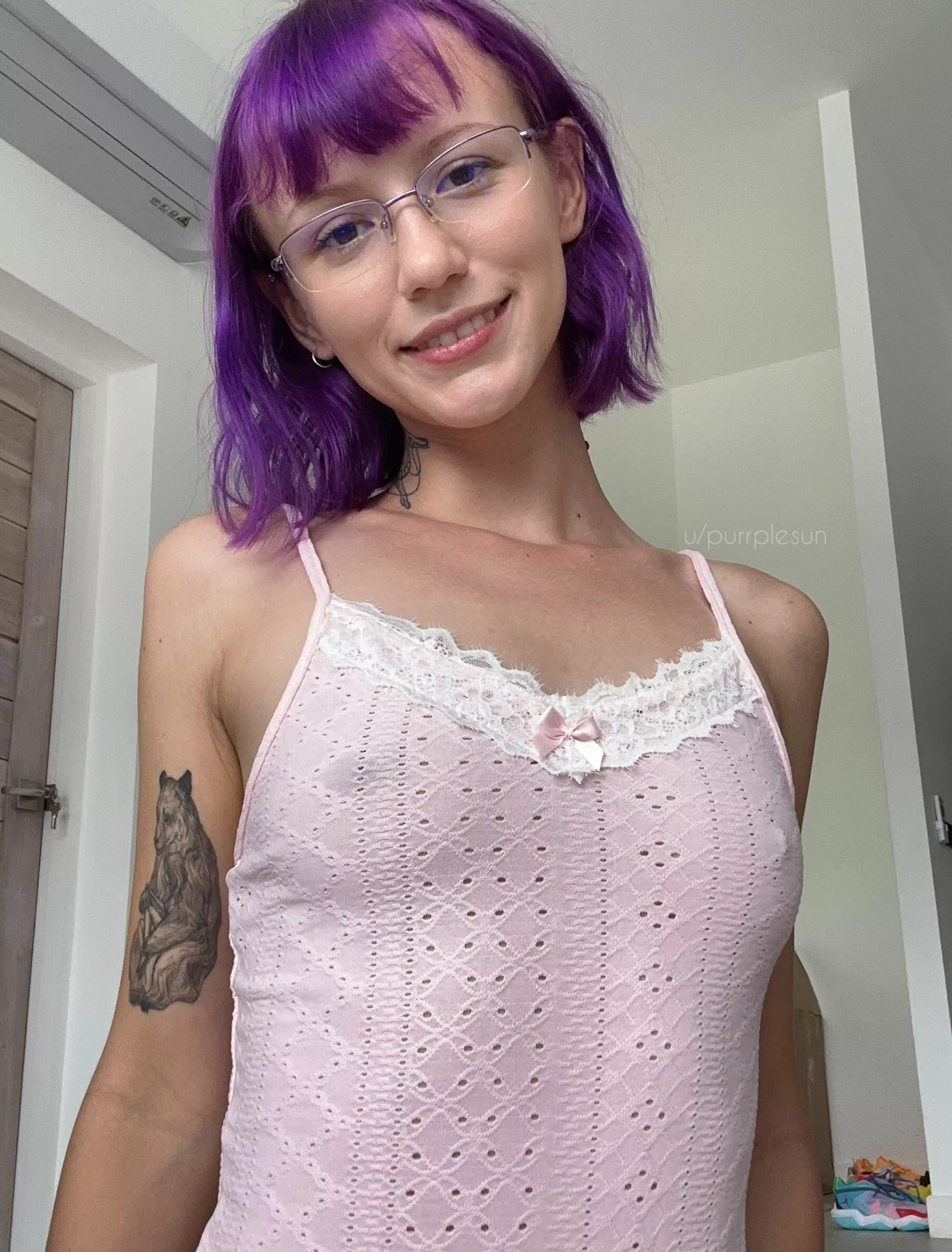 good girls don’t wear bras posted by purrplesun