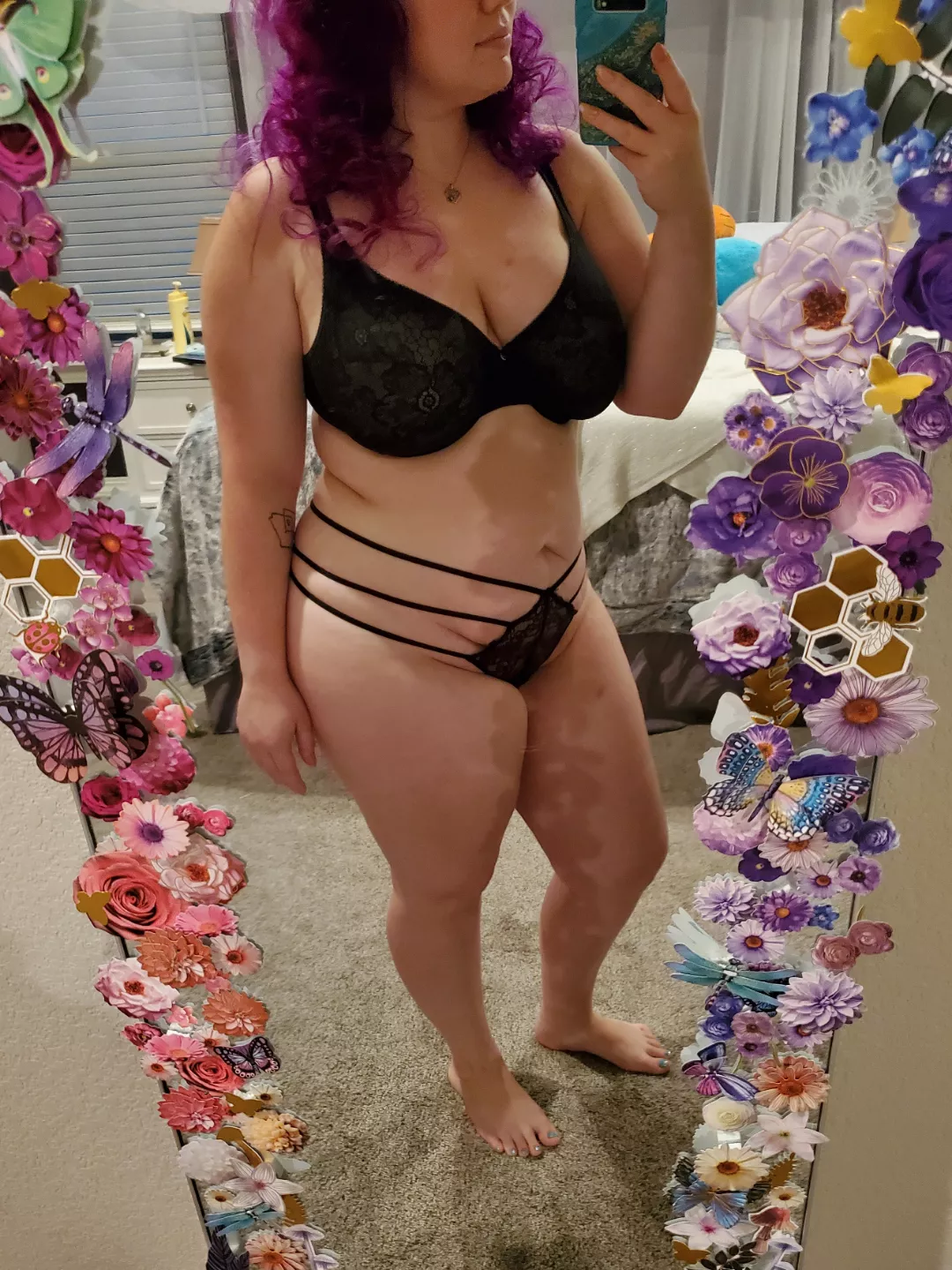 Hope yall have a great hump day ❤️💋(f) posted by Kinkalush69