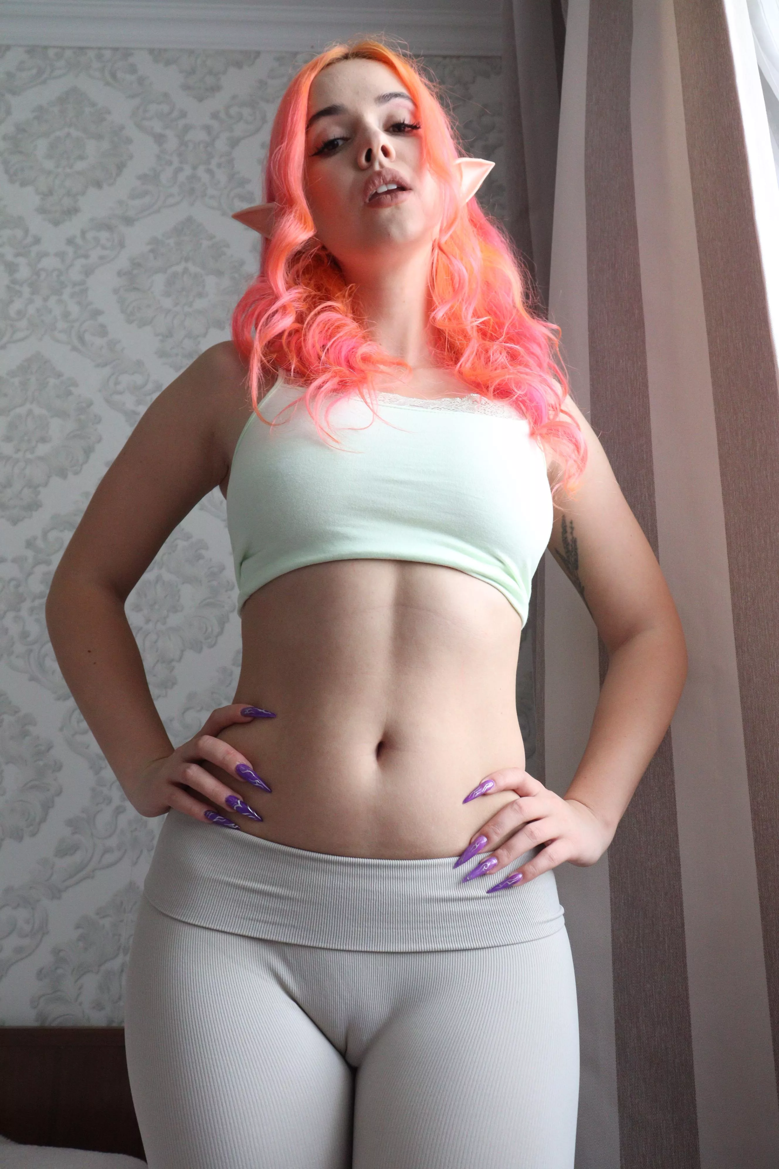 I love my gym outfit posted by CharmingMistress