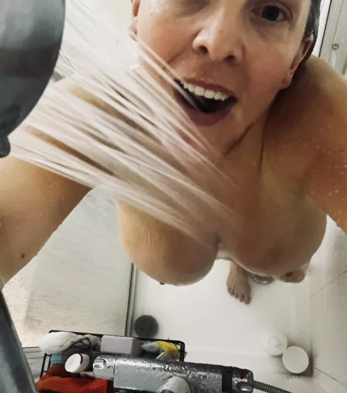 I love to make content in the shower and at the gym sshhh by Old_Throat_4364