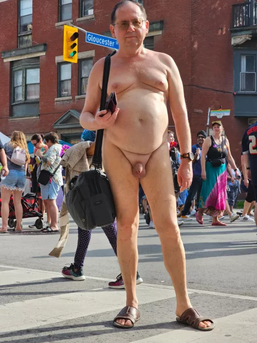 I pose naked to anybody on demand by Nudeforall