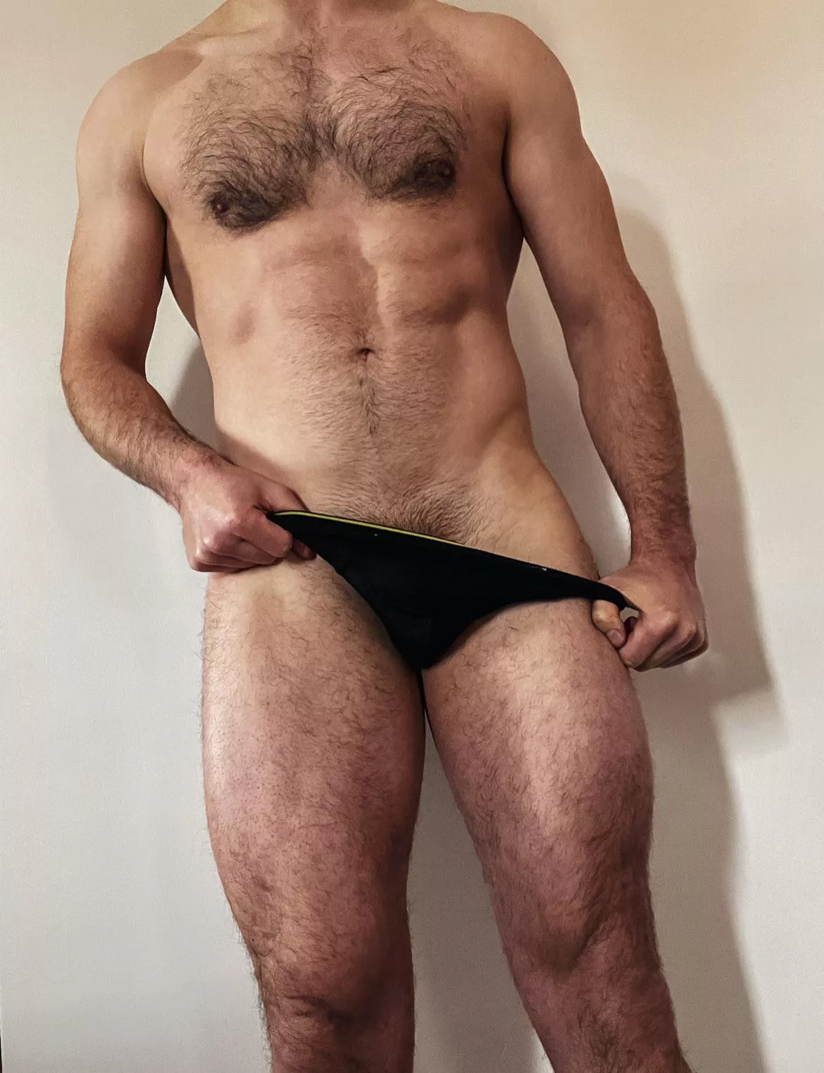 I’m a secret brief wearer… posted by secretking_