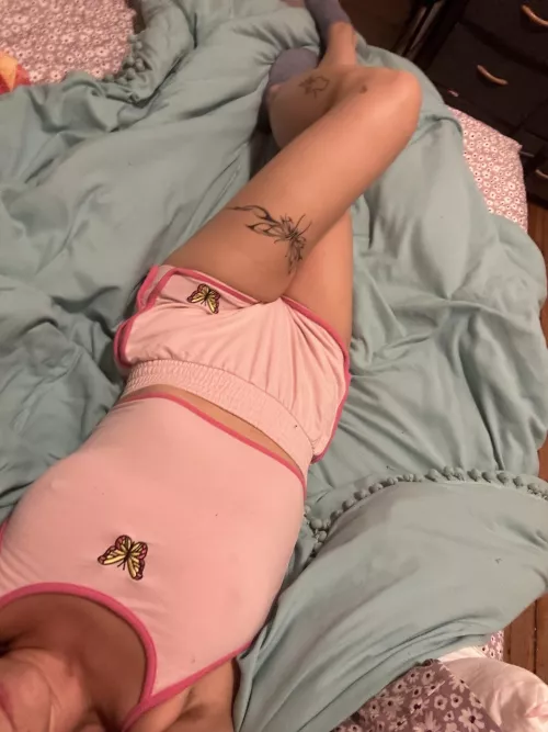 Just a lil butterfly babe [F] 🦋 by chaosqueeeen