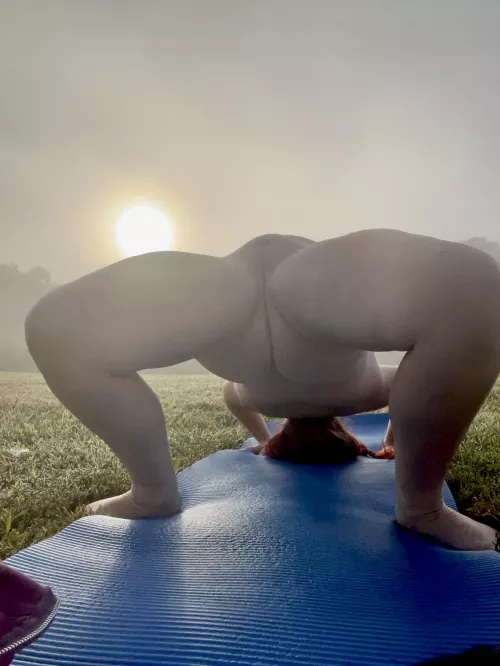 Love seeing the sun rise over the hills by MommaMaryJan