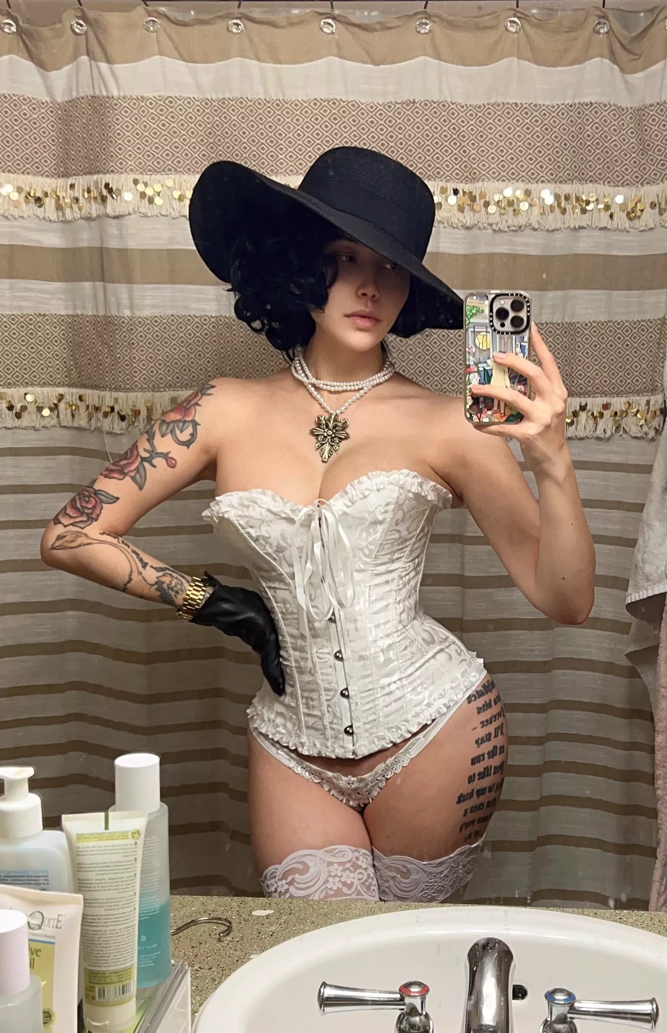 Mommy's home [oc][f] posted by FeliciaVox