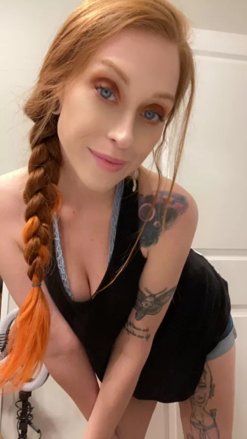 oh hi 😇 by istayyawayyyX