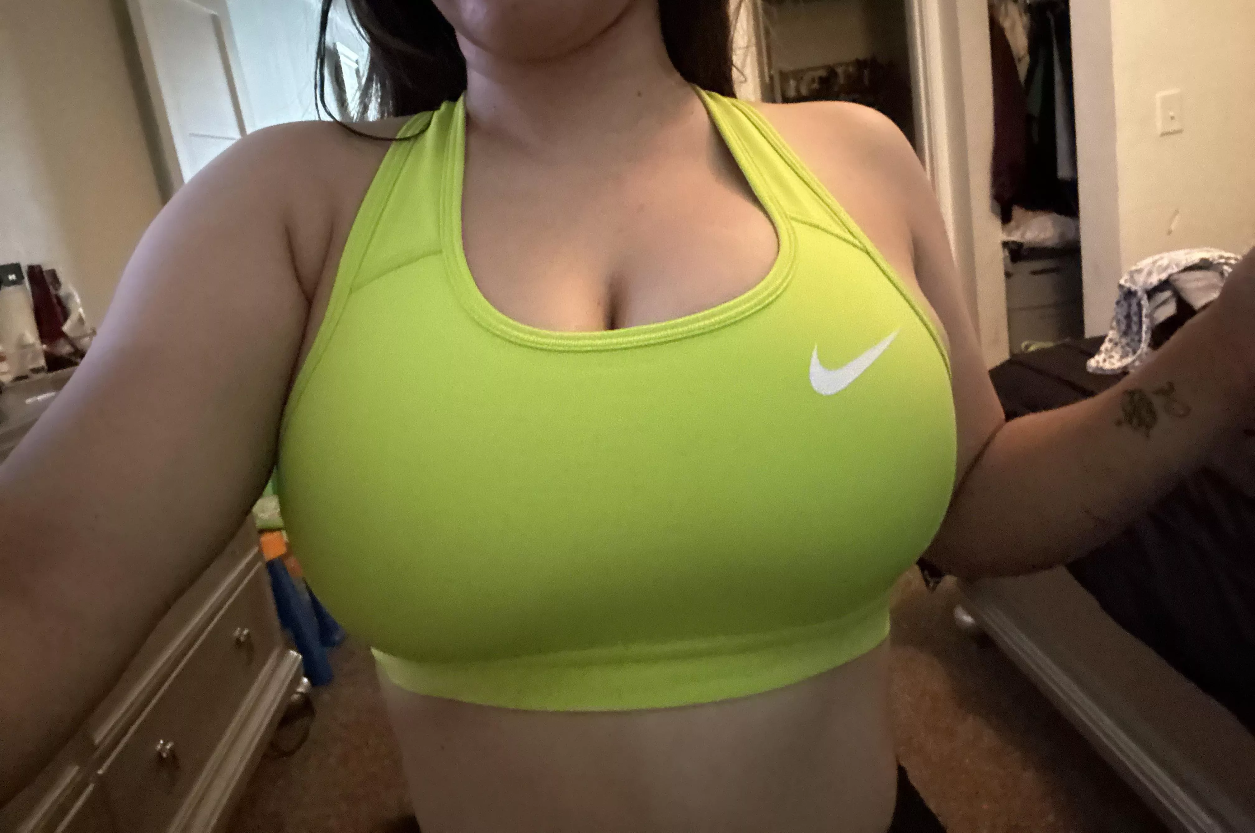 Say Hi😈 posted by YaM1992