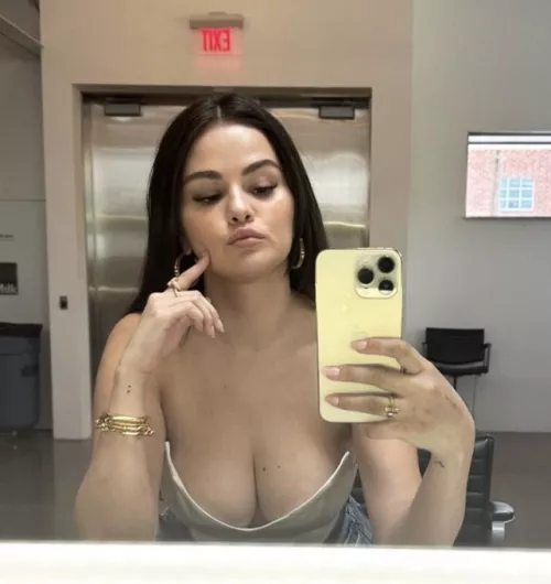 selena gomez by crunch_crab