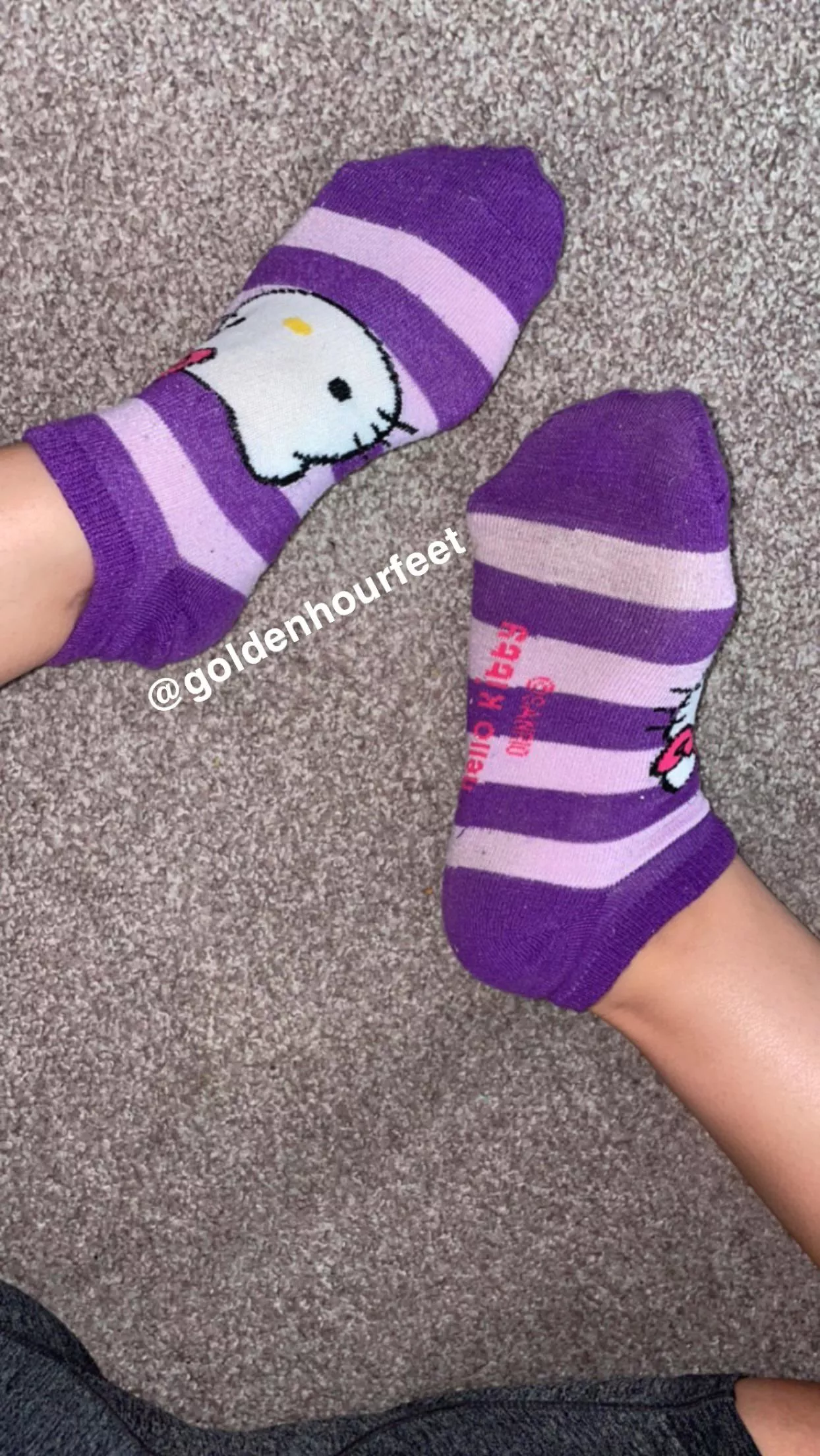 [selling] my cute hello kitty socks😈 posted by goldenhourfeet