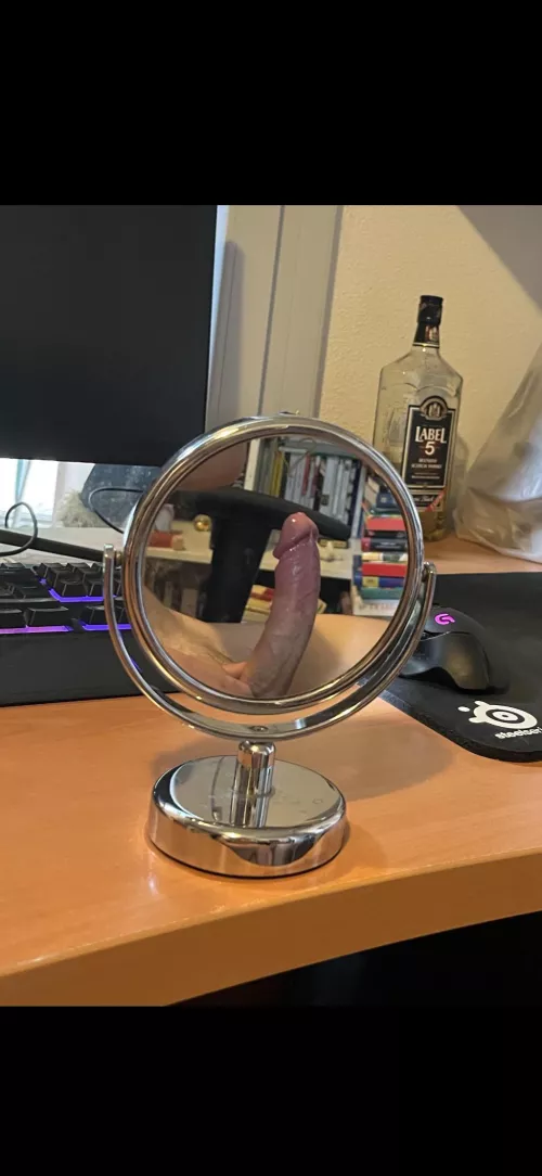 Sex on the desk ? by marcredditg