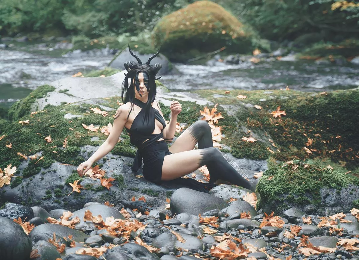 Succubus cosplay by KyloRenClub posted by KyloRenClub