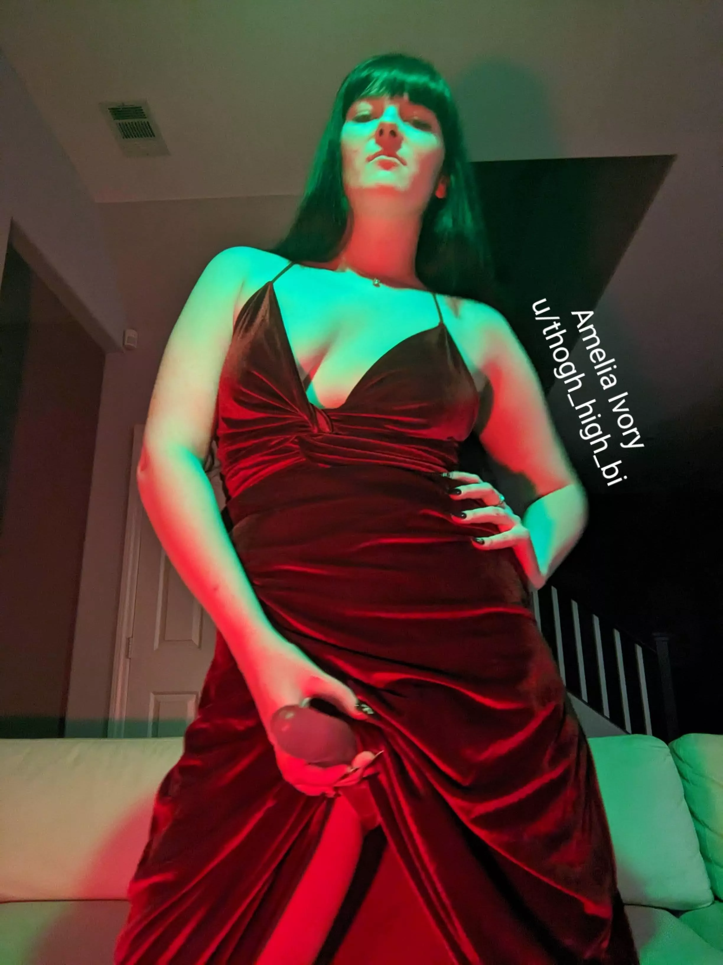 Would you date a dominant woman who wanted to use you? Every. Single. Day. posted by thogh_high_bi