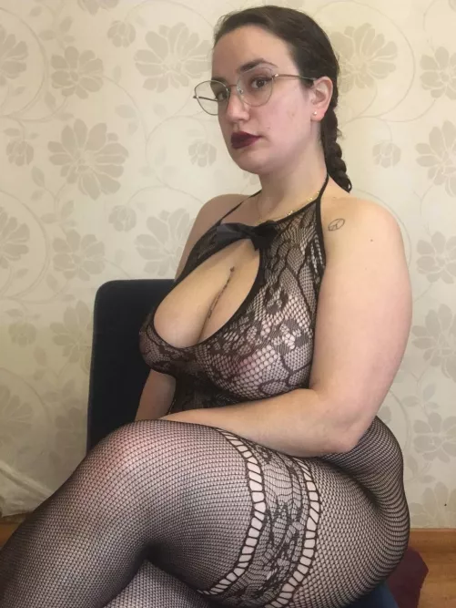 Would you rate me from 1 to 10? by SatanicDimetapp850