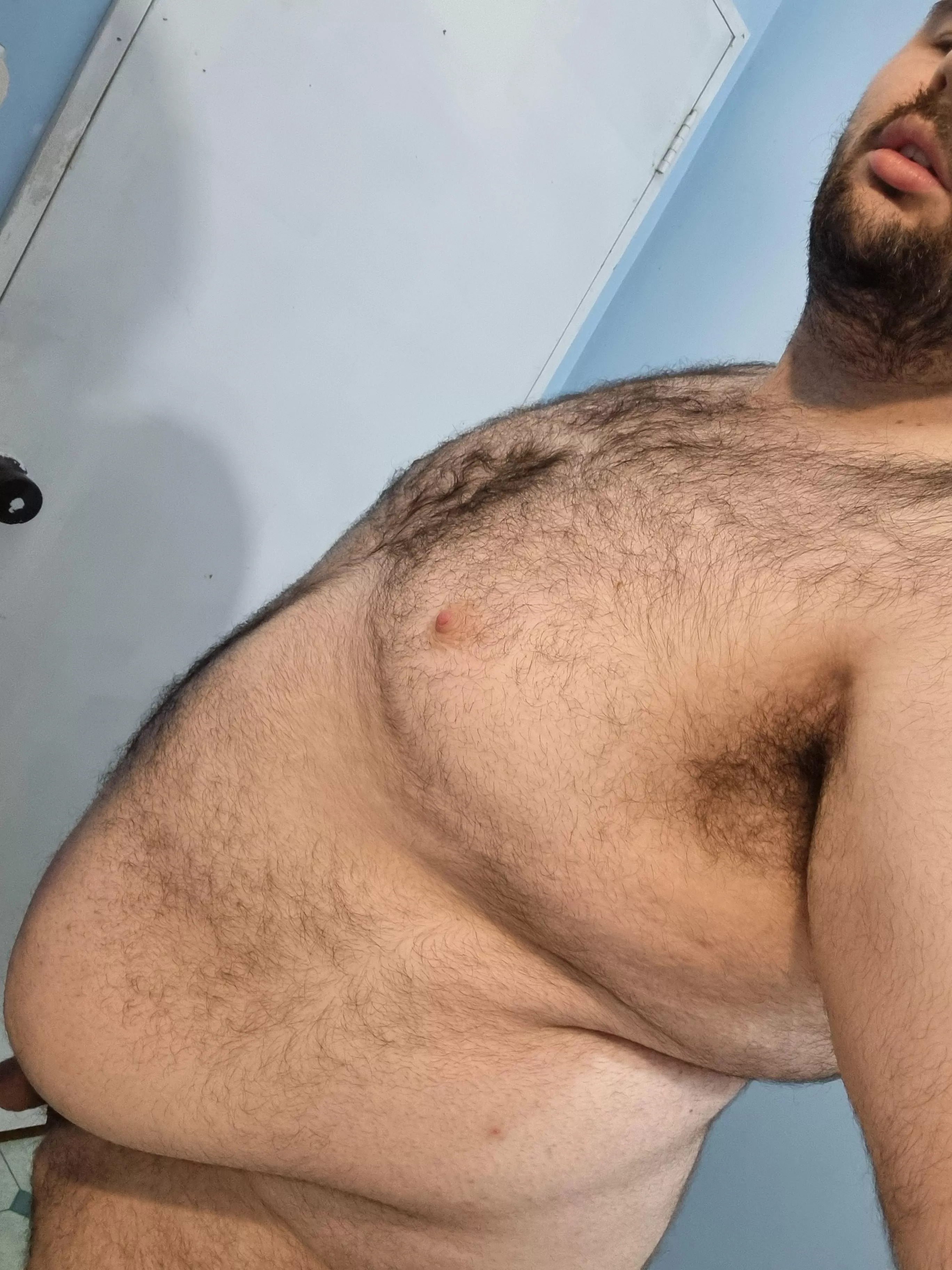 27m needing a lady friend x posted by Fabulous-Platypus312