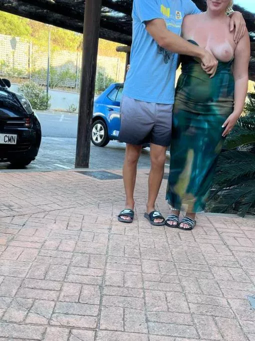 Asked a stranger to get my boobs out for a pic posted by TinkTheGoddess