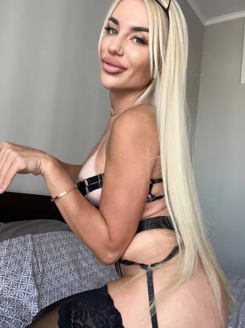 Cat got your tongue? Join the party! by Femininejig21