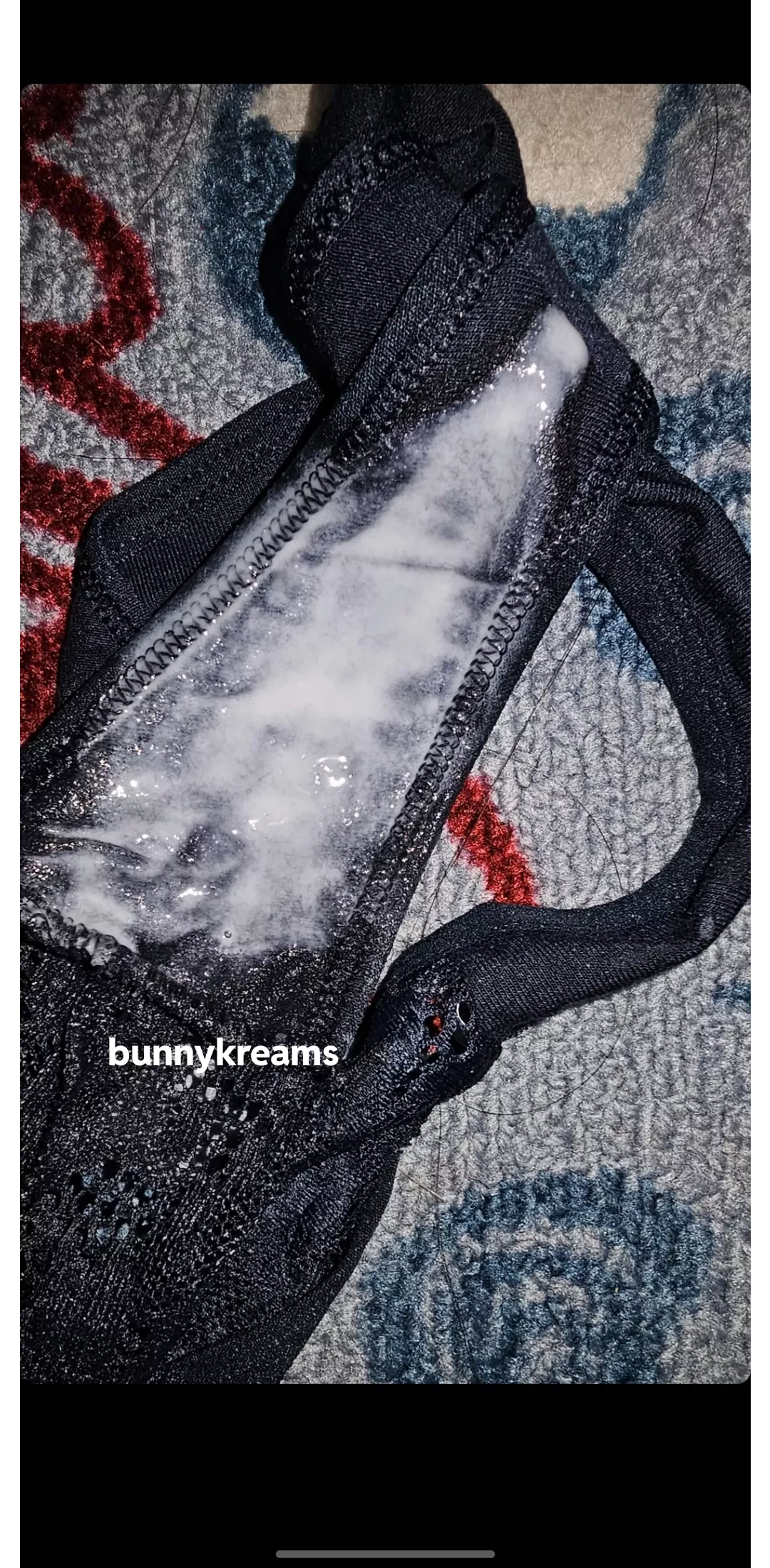 Do you like pussy this wet? posted by bunnykreamss