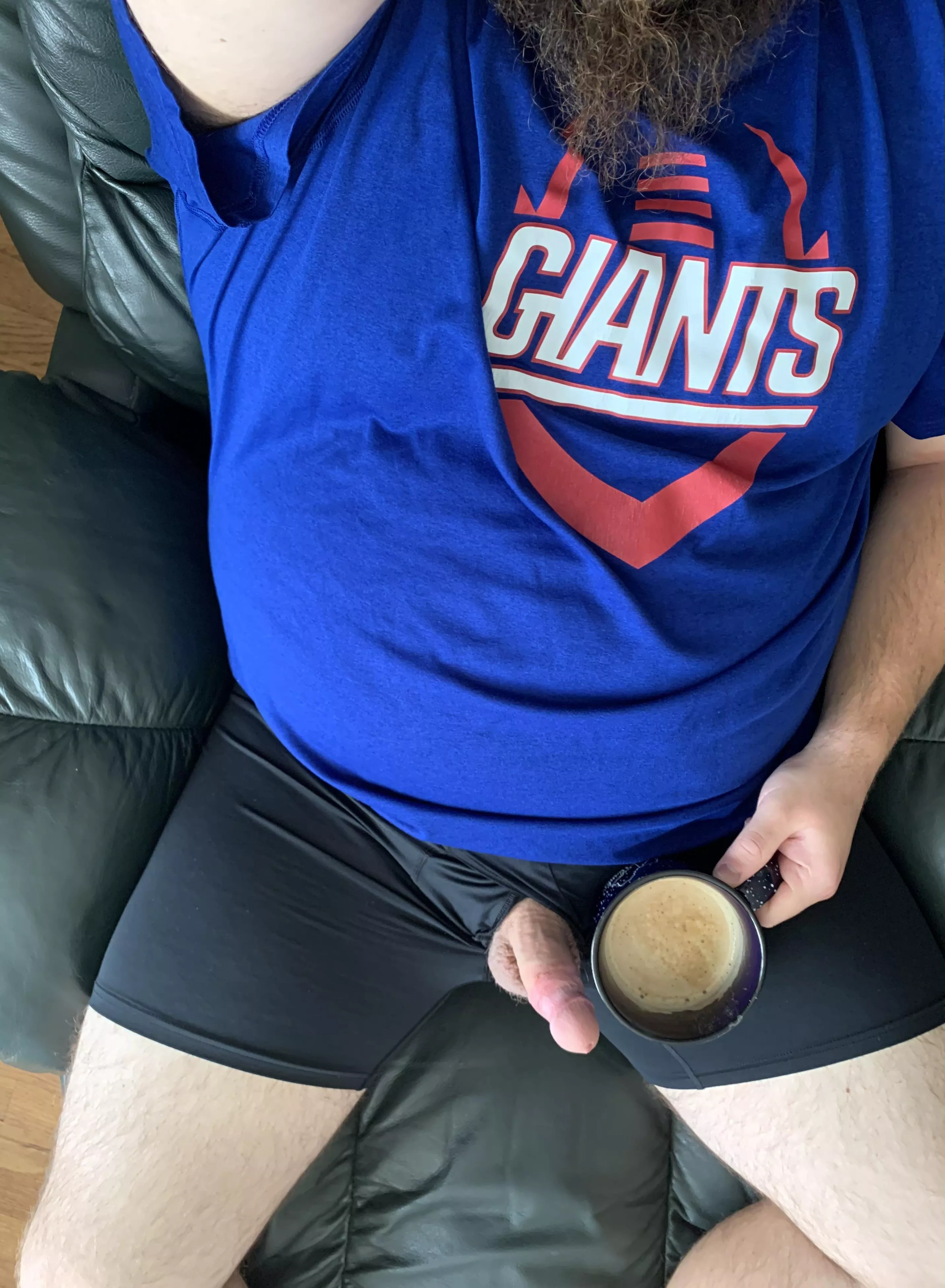 Gameday! The giants are going to get crushed but I’m sure you can find a way to make my night fun 😉 posted by sailorb12