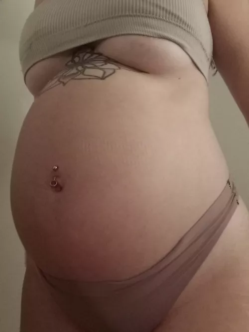 I just get bigger and bigger... do you like my big pregnant belly? 👅👅 by NotASpecialGirl_