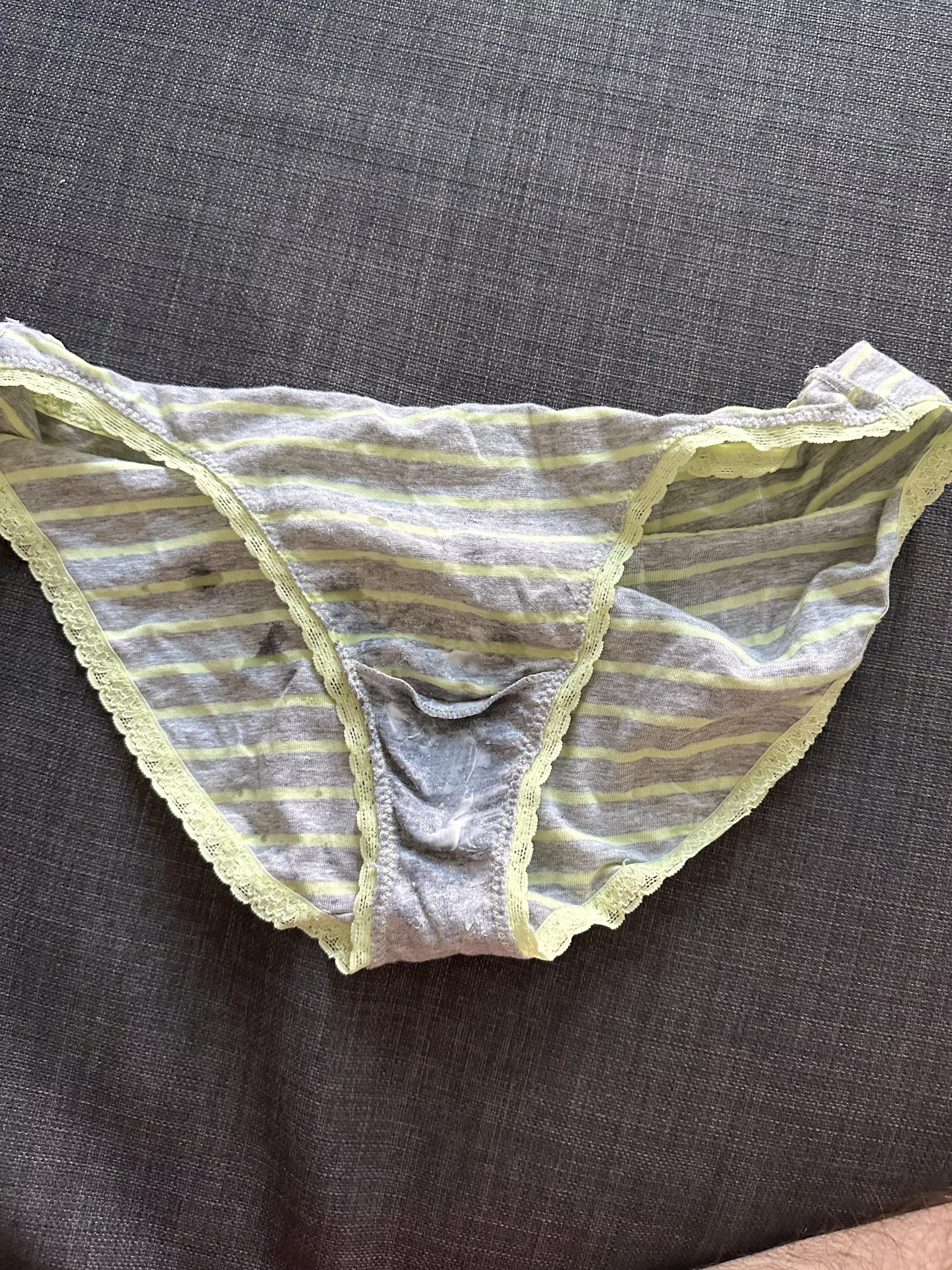 I love when she leaves me treats like this ;) do you? posted by Nnjff188