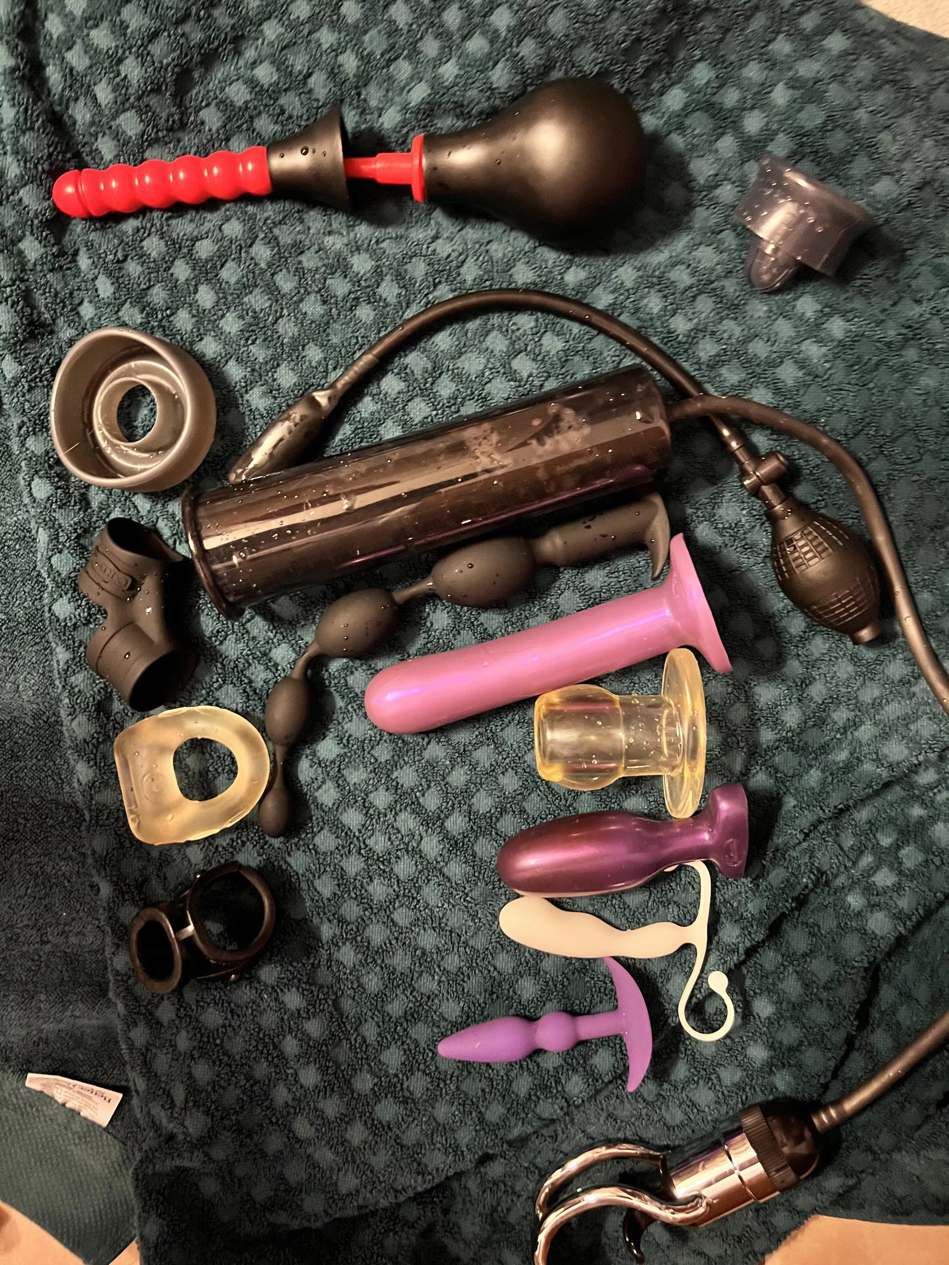 I think it’s safe to say I really like sex toys- anyone want to see them in action ? posted by peggaholic