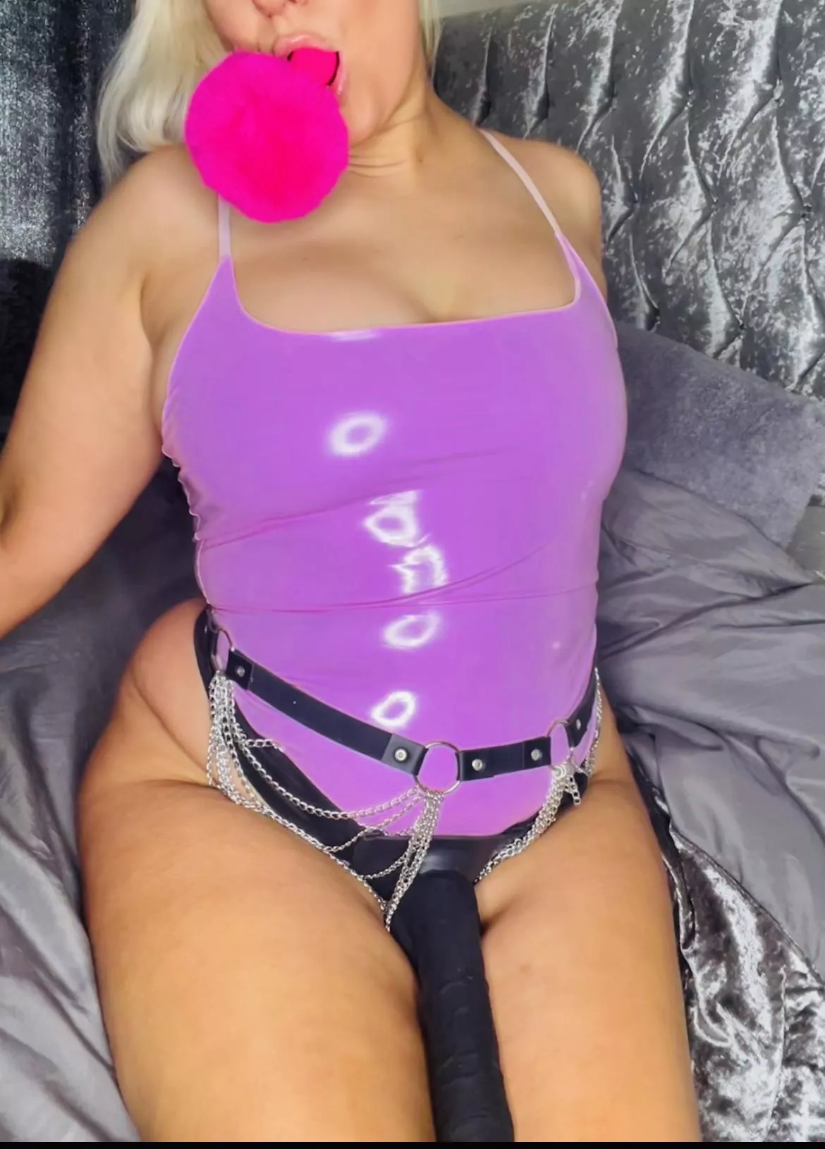 I think you’d look pretty in pink posted by SparklySavage