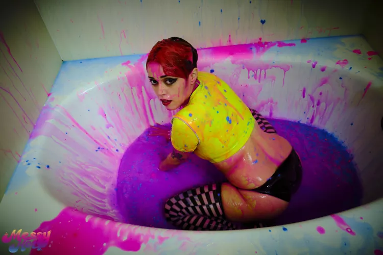 I went with a bit more moody vibe for this shoot by MessyHot