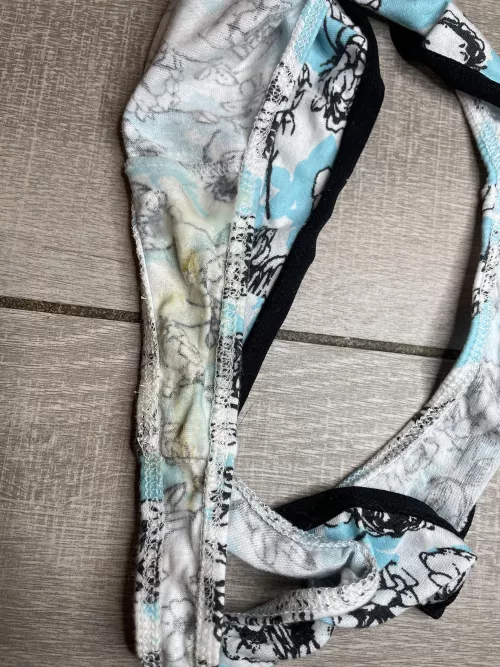 I’m always leaving a mess by jenafreaka