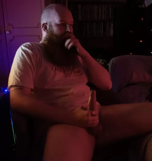 Lend me a hand? by Theguywhosdoingok