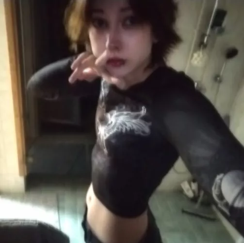 lonely and bored by sk313t0nb0105