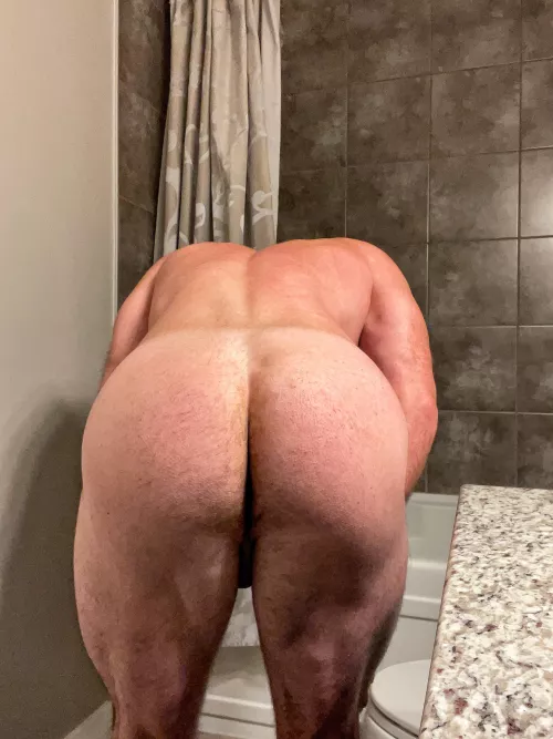 My ass wants your attention, what will you do? by King_me84