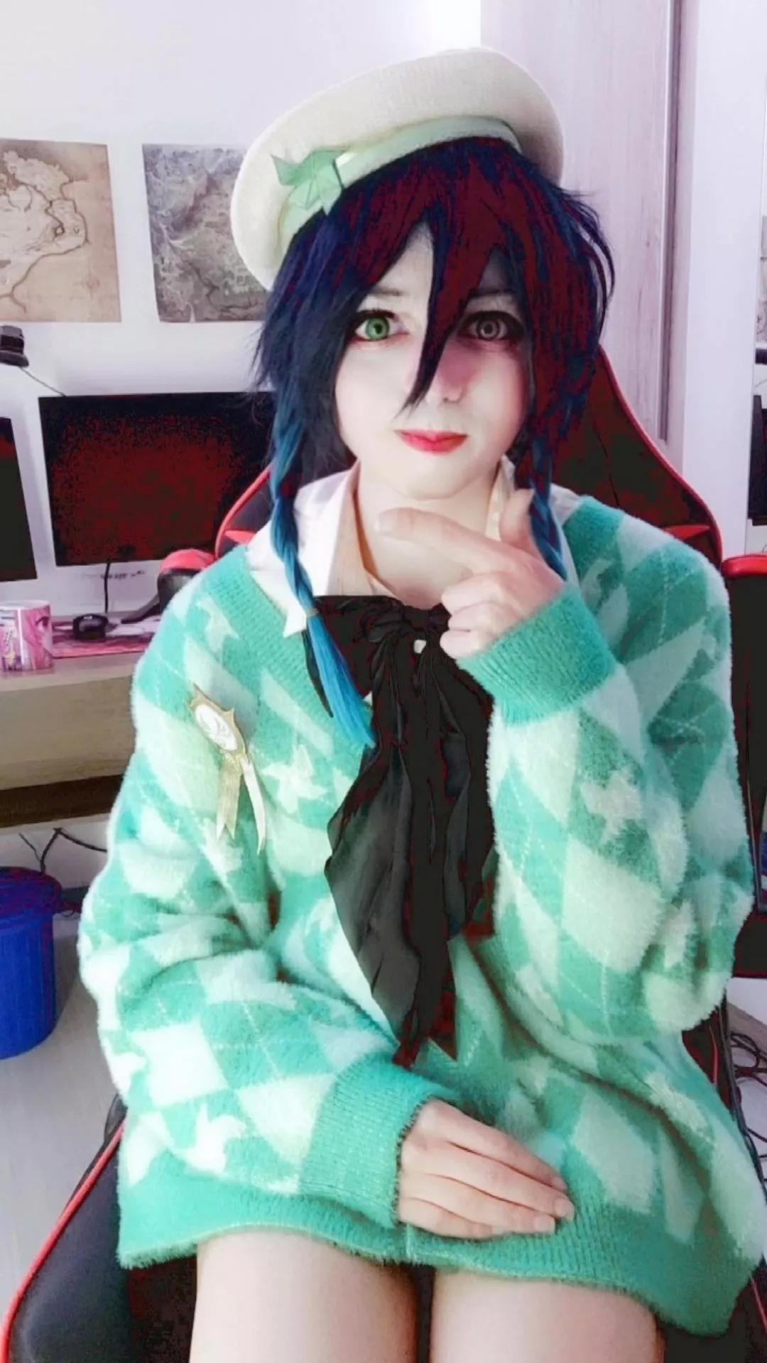 my love venti 💚 posted by Lykanthra_