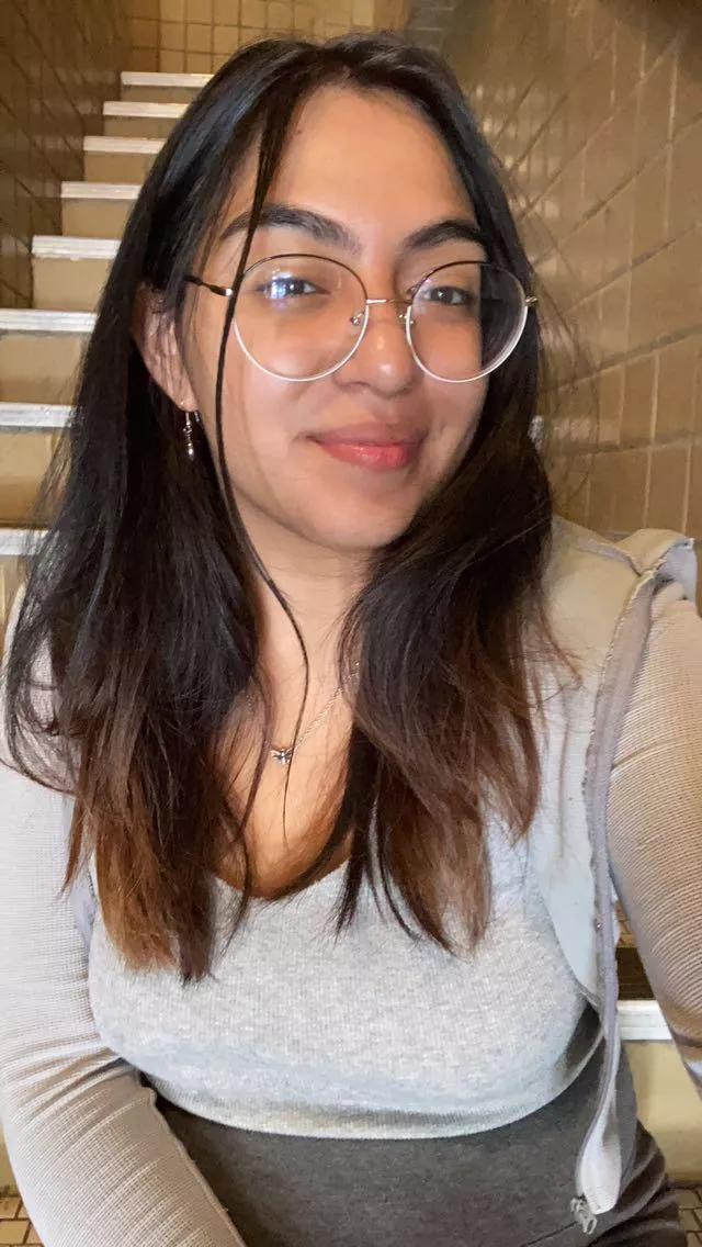 Pull it baby posted by Evelyyhere