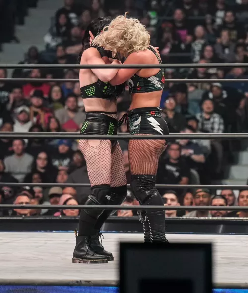 Saraya & Toni Storm 💋 by Taboy1234